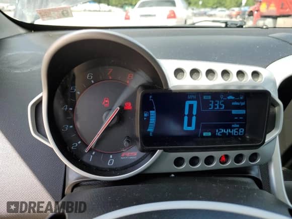 2013 Chevrolet Sonic RS с VIN 1G1JH6SB3D4185375, выставлен на аукционе Copart как лот 70990374 с пробегом 124 468 миль миль и Чистый • Clean title. История ставок и продаж доступна на DreamBid. Изображение 9.