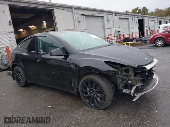 ✅ 2023 Tesla Model Y Long Range • VIN: 7SAYGDEE4PA178113 • Lot: 43376502. Listed on IAAI with 29,060 mi. Free auction sales archive from the USA and detailed vehicle history report at DreamBid. Image 1.