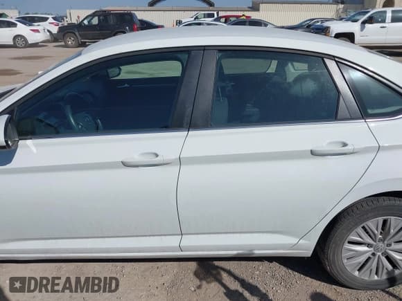 ✅ 2019 Volkswagen Jetta S • VIN: 3VWC57BU9KM105334 • Lot: 42051206. Listed on IAAI with 103,184 mi. Free auction sales archive from the USA and detailed vehicle history report at DreamBid. Image 14.