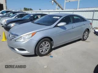 ✅ 2011 Hyundai Sonata GLS • VIN: 5NPEB4AC0BH290780 • Lot: 70457254. Wystawiony na Copart z przebiegiem Nie podano. Bezpłatny archiwum sprzedaży aukcyjnych z USA i szczegółowy raport historii pojazdu na DreamBid. Zdjęcie 1.