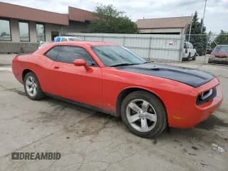 ✅ 2010 Dodge Challenger SE • VIN: 2B3CJ4DV1AH238249 • Lot: 59658954. Wystawiony na Copart z przebiegiem 107 939 mil. Bezpłatny archiwum sprzedaży aukcyjnych z USA i szczegółowy raport historii pojazdu na DreamBid. Zdjęcie 4.