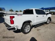 ✅ 2019 Chevrolet Silverado 1500 Custom • VIN: 1GCUYBEF7KZ220947 • Lot: 71678265. Wystawiony na Copart z przebiegiem 66 746 mil. Bezpłatny archiwum sprzedaży aukcyjnych z USA i szczegółowy raport historii pojazdu na DreamBid. Zdjęcie 3.