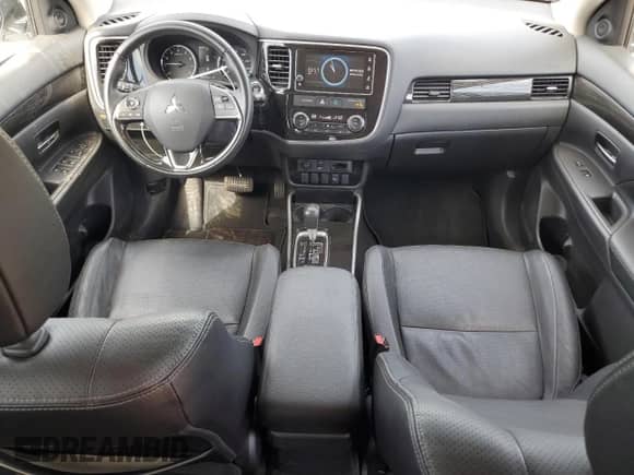 2018 Mitsubishi Outlander ES z VIN JA4AZ3A36JZ050591, wystawiony jako Copart lot #72047945 z przebiegiem 85 199 mil mil oraz Szkoda całkowita • Salvage title. Historia ofert i sprzedaży dostępna na DreamBid. Obrazek 8.