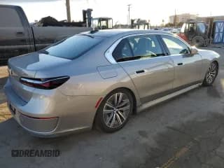 ✅ 2024 BMW i7 eDrive50 • VIN: WBY43EJ09RCR44541 • Lot: 79568514. Wystawiony na Copart z przebiegiem 520 mil. Bezpłatny archiwum sprzedaży aukcyjnych z USA i szczegółowy raport historii pojazdu na DreamBid. Zdjęcie 3.