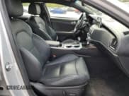 ✅ 2018 Kia Stinger GT1 • VIN: KNAE45LC7J6020366 • Lot: 71279135. Wystawiony na Copart z przebiegiem 130 393 mil. Bezpłatny archiwum sprzedaży aukcyjnych z USA i szczegółowy raport historii pojazdu na DreamBid. Zdjęcie 7.