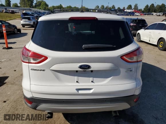 ✅ 2015 Ford Escape SE • VIN: 1FMCU9G90FUB82757 • Лот: 82036585. Опубликован ранее на Copart с пробегом 219 322 миль. Бесплатный доступ к архиву аукционных продаж из США и подробный отчёт об истории автомобиля на DreamBid. Изображение 6.