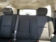 ✅ 2014 Chevrolet Suburban LS • VIN: 1GNSCHE03ER132039 • Lot: 68390234. Wystawiony na Copart z przebiegiem 129 744 mil. Bezpłatny archiwum sprzedaży aukcyjnych z USA i szczegółowy raport historii pojazdu na DreamBid. Zdjęcie 10.