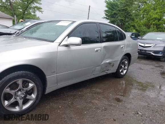 ✅ 2002 Lexus GS 300 • VIN: JT8BD69S620171468 • Lot: 42311411. Wystawiony na IAAI z przebiegiem 87 180 mil. Bezpłatny archiwum sprzedaży aukcyjnych z USA i szczegółowy raport historii pojazdu na DreamBid. Zdjęcie 6.