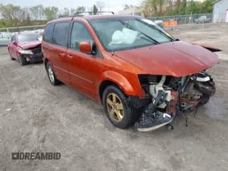 ✅ 2012 Dodge Grand Caravan SXT • VIN: 2C4RDGCG6CR231511 • Lot: 43400800. Wystawiony na IAAI z przebiegiem 230 302 mil. Bezpłatny archiwum sprzedaży aukcyjnych z USA i szczegółowy raport historii pojazdu na DreamBid. Zdjęcie 1.