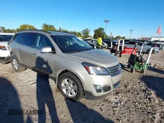 ✅ 2014 Chevrolet Traverse LT • VIN: 1GNKRHKD0EJ113596 • Lot: 43534806. Wystawiony na IAAI z przebiegiem 137 655 mil. Bezpłatny archiwum sprzedaży aukcyjnych z USA i szczegółowy raport historii pojazdu na DreamBid. Zdjęcie 1.