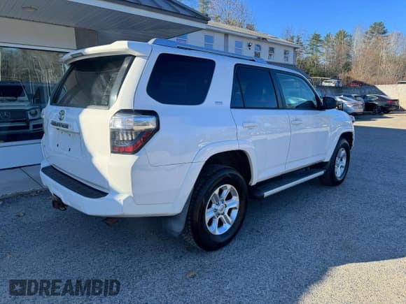 ✅ 2016 Toyota 4Runner Limited • VIN: JTEBU5JR3G5305556 • Лот: 93897325. Опубликован ранее на Copart с пробегом 155 013 миль. Бесплатный доступ к архиву аукционных продаж из США и подробный отчёт об истории автомобиля на DreamBid. Изображение 4.