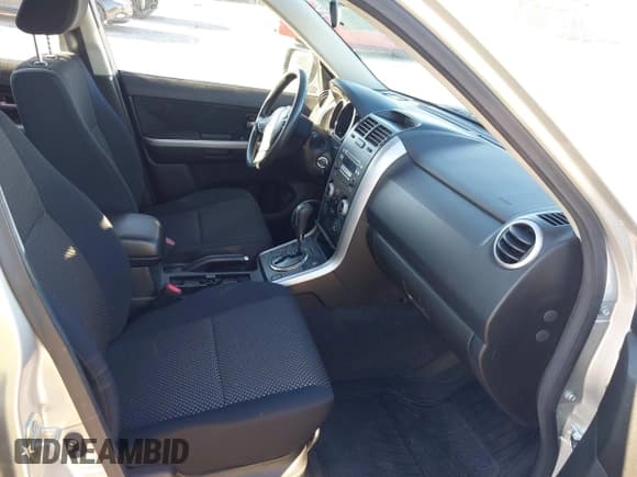 ✅ 2007 Suzuki Grand Vitara • VIN: JS3TE941974203334 • Lot: 41826089. Listed on IAAI with 84,104 mi. Free auction sales archive from the USA and detailed vehicle history report at DreamBid. Image 5.