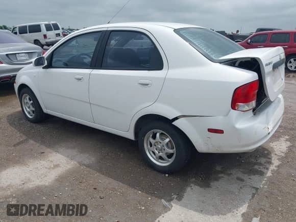 2006 Chevrolet Aveo LS z VIN KL1TD56676B559771, wystawiony jako IAAI lot #42096305 z przebiegiem 179 689 mil mil oraz . Historia ofert i sprzedaży dostępna na DreamBid. Obrazek 3.