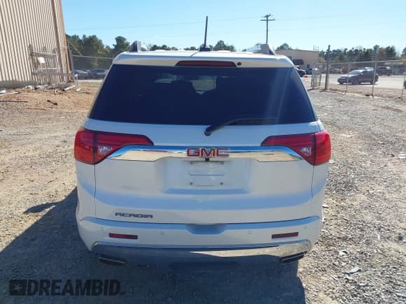 ✅ 2019 GMC Acadia Denali • VIN: 1GKKNPLS7KZ215989 • Lot: 43665254. Listed on IAAI with 35,063 mi. Free auction sales archive from the USA and detailed vehicle history report at DreamBid. Image 16.