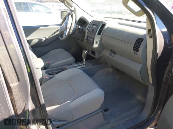 ✅ 2012 Nissan Frontier SV • VIN: 1N6AD0ER6CC452499 • Lot: 43727579. Wystawiony na IAAI z przebiegiem 183 163 mil. Bezpłatny archiwum sprzedaży aukcyjnych z USA i szczegółowy raport historii pojazdu na DreamBid. Zdjęcie 5.