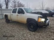 ✅ 2007 Chevrolet Silverado 2500HD 2LT • VIN: 1GCHK23617F538187 • Lot: 93531755. Wystawiony na Copart z przebiegiem 323 641 mil. Bezpłatny archiwum sprzedaży aukcyjnych z USA i szczegółowy raport historii pojazdu na DreamBid. Zdjęcie 4.