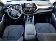 ✅ 2021 Toyota Highlander Hybrid LE • VIN: 5TDZARAH0MS507691 • Lot: 87076294. Listed on Copart with 88,114 mi. Free auction sales archive from the USA and detailed vehicle history report at DreamBid. Image 8.