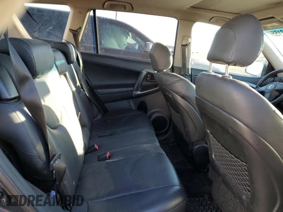 ✅ 2008 Toyota RAV4 Sport • VIN: JTMBD32V786065007 • Лот: 87302155. Опубликован ранее на Copart с пробегом 425 756 миль. Бесплатный доступ к архиву аукционных продаж из США и подробный отчёт об истории автомобиля на DreamBid. Изображение 11.