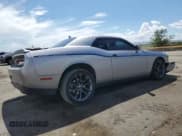✅ 2016 Dodge Challenger SXT • VIN: 2C3CDZAGXGH185427 • Lot: 68771154. Wystawiony na Copart z przebiegiem 122 693 mil. Bezpłatny archiwum sprzedaży aukcyjnych z USA i szczegółowy raport historii pojazdu na DreamBid. Zdjęcie 3.
