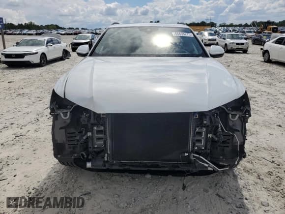 ✅ 2021 Audi Q8 Prestige • VIN: WA1FVAF14MD000996 • Лот: 65635275. Опубликован ранее на Copart с пробегом 35 101 миль. Бесплатный доступ к архиву аукционных продаж из США и подробный отчёт об истории автомобиля на DreamBid. Изображение 5.