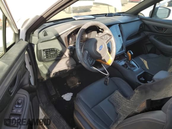 ✅ 2024 Subaru Outback Wilderness • VIN: 4S4BTGUD9R3272432 • Lot: 92589865. Listed on Copart with 40,687 mi. Free auction sales archive from the USA and detailed vehicle history report at DreamBid. Image 8.