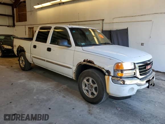 2007 GMC Sierra 1500 SL with VIN 2GTEK13V671146169, listed as a Copart auction lot 61817325 with 130,658 mi miles and Clean title. Bid and sale history available at DreamBid. Image 4.
