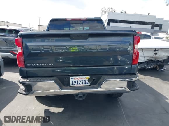 ✅ 2019 Chevrolet Silverado 1500 LT • VIN: 1GCPWCED9KZ420994 • Lot: 43189770. Wystawiony na IAAI z przebiegiem 113 188 mil. Bezpłatny archiwum sprzedaży aukcyjnych z USA i szczegółowy raport historii pojazdu na DreamBid. Zdjęcie 16.