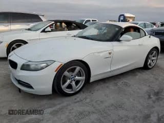 ✅ 2011 BMW Z4 sDrive30i • VIN: WBALM5C57BE379815 • Lot: 75006674. Wystawiony na Copart z przebiegiem Nie podano. Bezpłatny archiwum sprzedaży aukcyjnych z USA i szczegółowy raport historii pojazdu na DreamBid. Zdjęcie 1.