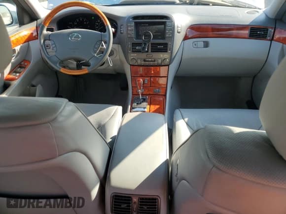 ✅ 2006 Lexus LS 430 • VIN: JTHBN36FX65040247 • Lot: 85148665. Wystawiony na Copart z przebiegiem 157 298 mil. Bezpłatny archiwum sprzedaży aukcyjnych z USA i szczegółowy raport historii pojazdu na DreamBid. Zdjęcie 8.