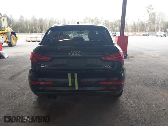 ✅ 2016 Audi Q3 Premium Plus • VIN: WA1EFCFS6GR015567 • Lot: 43515646. Listed on IAAI with 76,416 mi. Free auction sales archive from the USA and detailed vehicle history report at DreamBid. Image 17.