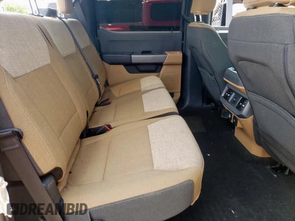 ✅ 2024 Ford F-350 XL • VIN: 1FT8W3DM4REC62569 • Лот: 58057795. Опубликован ранее на Copart с пробегом Не указан. Бесплатный доступ к архиву аукционных продаж из США и подробный отчёт об истории автомобиля на DreamBid. Изображение 10.