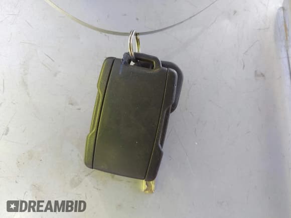 ✅ 2018 Chevrolet Silverado 1500 LT • VIN: 1GCPCREC6JF213658 • Lot: 41399740. Wystawiony na IAAI z przebiegiem 66 562 mil. Bezpłatny archiwum sprzedaży aukcyjnych z USA i szczegółowy raport historii pojazdu na DreamBid. Zdjęcie 11.