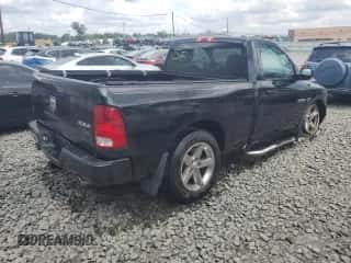 2010 Dodge 1500 Sport z VIN 3D7JV1ET0AG191856, wystawiony jako Copart lot #65118404 z przebiegiem 65 338 mil mil oraz Szkoda całkowita • Salvage title. Historia ofert i sprzedaży dostępna na DreamBid. Obrazek 3.