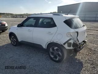 ✅ 2023 Hyundai Venue SEL • VIN: KMHRC8A35PU260690 • Lot: 70122784. Wystawiony na Copart z przebiegiem 27 889 mil. Bezpłatny archiwum sprzedaży aukcyjnych z USA i szczegółowy raport historii pojazdu na DreamBid. Zdjęcie 2.