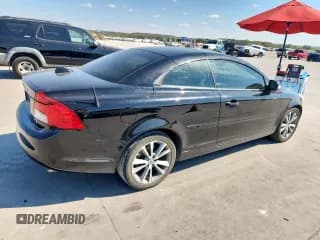 ✅ 2013 Volvo C70 T5 • VIN: YV1672MC5DJ141081 • Лот: 86204705. Опубликован ранее на Copart с пробегом 105 825 миль. Бесплатный доступ к архиву аукционных продаж из США и подробный отчёт об истории автомобиля на DreamBid. Изображение 3.