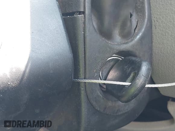 ✅ 2006 Ford F-150 STX • VIN: 1FTRX12W26FB45265 • Lot: 42949100. Listed on IAAI with 235,911 mi. Free auction sales archive from the USA and detailed vehicle history report at DreamBid. Image 11.