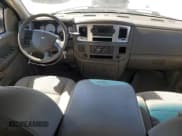 ✅ 2007 Dodge 1500 SLT • VIN: 1D7HU18P57S142900 • Лот: 74894554. Опубликован ранее на Copart с пробегом 233 157 миль. Бесплатный доступ к архиву аукционных продаж из США и подробный отчёт об истории автомобиля на DreamBid. Изображение 8.