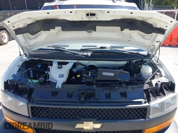 ✅ 2019 Chevrolet Express Cargo • VIN: 1GCWGAFG1K1195734 • Лот: 43028382. Опубликован ранее на IAAI с пробегом 74 555 миль. Бесплатный доступ к архиву аукционных продаж из США и подробный отчёт об истории автомобиля на DreamBid. Изображение 10.