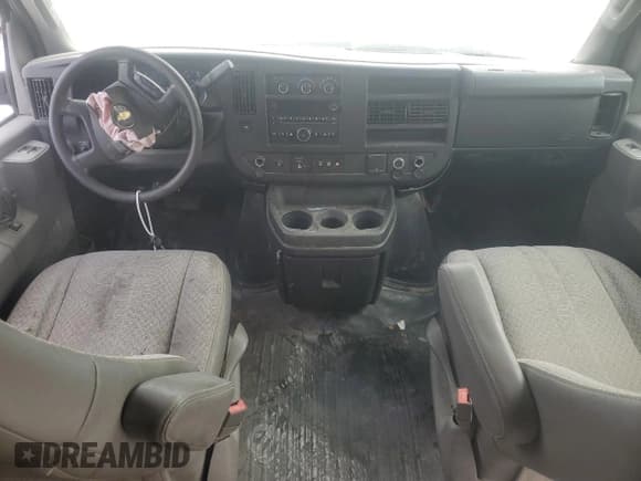 ✅ 2019 Chevrolet Express Cargo • VIN: 1GCZGHFG4K1171661 • Lot: 82520315. Listed on Copart with Not provided. Free auction sales archive from the USA and detailed vehicle history report at DreamBid. Image 8.