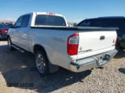 ✅ 2005 Toyota Tundra SR5 • VIN: 5TBET34195S481929 • Lot: 43305077. Listed on IAAI with 326,789 mi. Free auction sales archive from the USA and detailed vehicle history report at DreamBid. Image 3.
