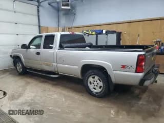 ✅ 2007 Chevrolet Silverado 1500 Work Truck • VIN: 1GCEK19Z37E142525 • Lot: 73658644. Listed on Copart with 198,399 mi. Free auction sales archive from the USA and detailed vehicle history report at DreamBid. Image 2.
