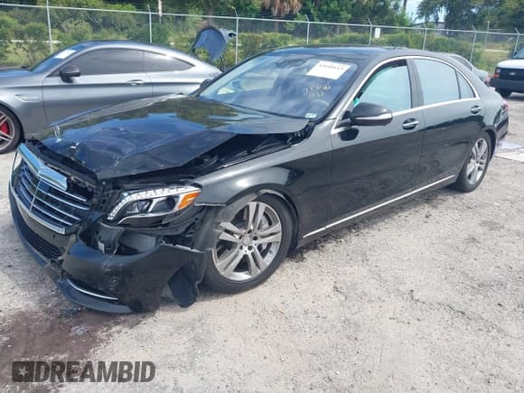 ✅ 2017 Mercedes-Benz S 550 • VIN: WDDUG8FB9HA311927 • Lot: 43149113. Wystawiony na IAAI z przebiegiem 59 916 mil. Bezpłatny archiwum sprzedaży aukcyjnych z USA i szczegółowy raport historii pojazdu na DreamBid. Zdjęcie 17.