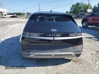 2023 Hyundai Ioniq 5 SE z VIN KM8KM4AEXPU177152, wystawiony jako Copart lot #67679504 z przebiegiem 24 932 mil mil oraz Szkoda całkowita • Salvage title. Historia ofert i sprzedaży dostępna na DreamBid. Obrazek 6.