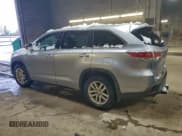 ✅ 2015 Toyota Highlander LE Plus • VIN: 5TDBKRFH1FS083805 • Lot: 95267215. Wystawiony na Copart z przebiegiem 97 295 mil. Bezpłatny archiwum sprzedaży aukcyjnych z USA i szczegółowy raport historii pojazdu na DreamBid. Zdjęcie 2.