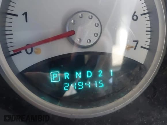 ✅ 2005 Dodge Durango Limited • VIN: 1D4HB58N05F508115 • Лот: 43267316. Опубликован ранее на IAAI с пробегом 249 415 миль. Бесплатный доступ к архиву аукционных продаж из США и подробный отчёт об истории автомобиля на DreamBid. Изображение 16.