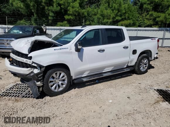 ✅ 2020 Chevrolet Silverado 1500 Custom • VIN: 3GCUYBEF6LG104558 • Lot: 70429965. Listed on Copart with 101,613 mi. Free auction sales archive from the USA and detailed vehicle history report at DreamBid. Image 1.