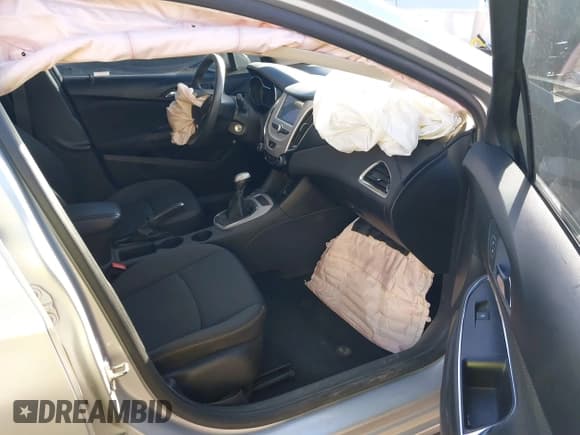 ✅ 2016 Chevrolet Cruze LS • VIN: 1G1BB5SM8G7269647 • Lot: 41114517. Listed on IAAI with 134,778 mi. Free auction sales archive from the USA and detailed vehicle history report at DreamBid. Image 5.