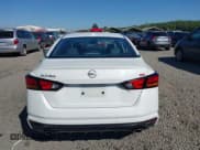 ✅ 2025 Nissan Altima SR • VIN: 1N4BL4CV9SN353721 • Лот: 43033616. Опубликован ранее на IAAI с пробегом 20 414 миль. Бесплатный доступ к архиву аукционных продаж из США и подробный отчёт об истории автомобиля на DreamBid. Изображение 16.