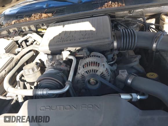 ✅ 2004 Jeep Grand Cherokee Laredo • VIN: 1J8GW48NX4C398321 • Lot: 43895383. Wystawiony na IAAI z przebiegiem 187 067 mil. Bezpłatny archiwum sprzedaży aukcyjnych z USA i szczegółowy raport historii pojazdu na DreamBid. Zdjęcie 10.