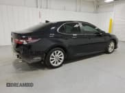 ✅ 2024 Toyota Camry LE • VIN: 4T1C11AK8RU197694 • Лот: 86075635. Опубликован ранее на Copart с пробегом 42 120 миль. Бесплатный доступ к архиву аукционных продаж из США и подробный отчёт об истории автомобиля на DreamBid. Изображение 3.